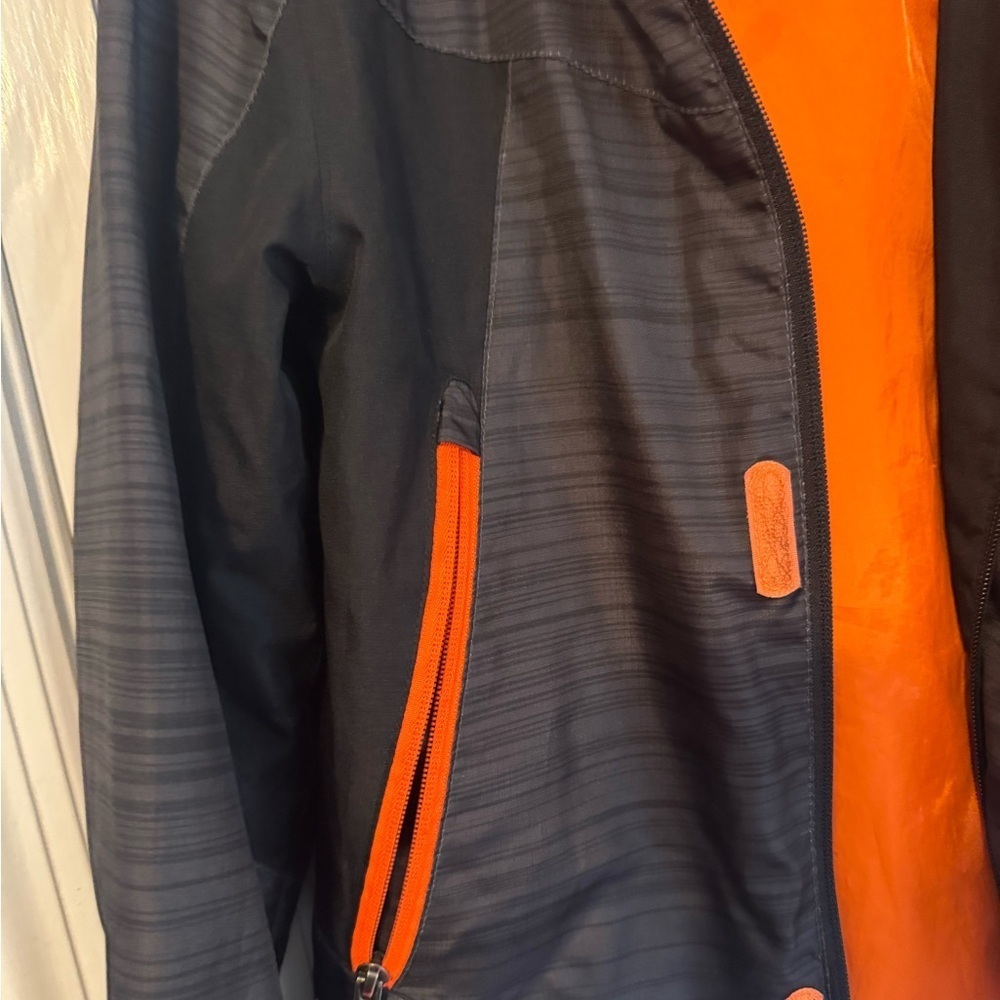 Champion Kids Black and Orange Hooded Jacket, lined. Like New. Sz 6/7 - Picture 5 of 10